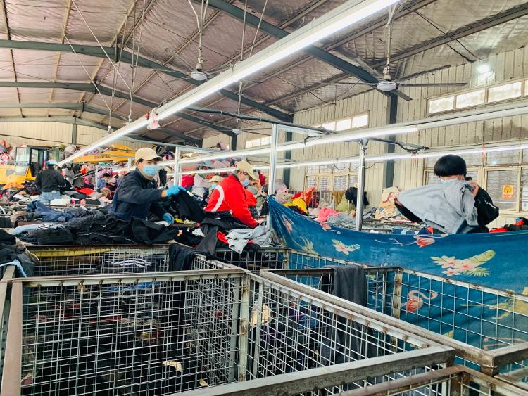 China’s Garment Circular Economy System Accelerates Improvement: Used Clothing Recycling Rate Reaches 28%, Recycled Fiber Output Ranks First Worldwide 图片 1